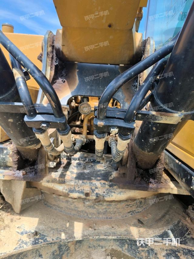 鏟斗45度(工作和回轉(zhuǎn)裝置) 鏟斗45度(工作和回轉(zhuǎn)裝置)