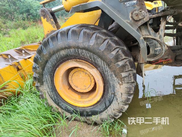 左前輪(行走機(jī)構(gòu)) 左前輪(行走機(jī)構(gòu))