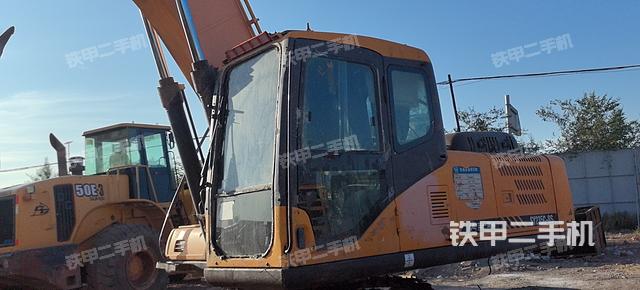 驾驶室整体（整机外观）