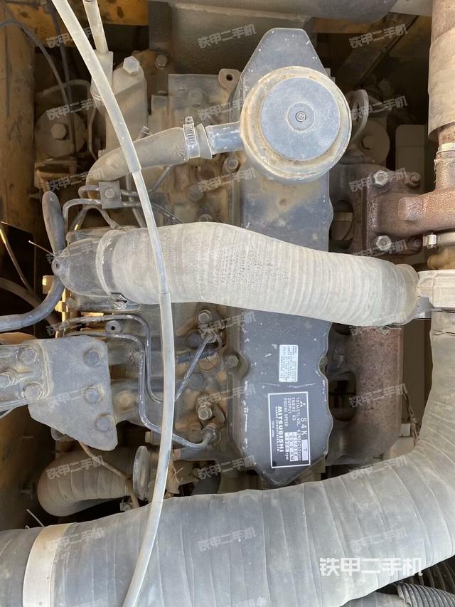 发动机整体俯视(整机外观) 发动机整体俯视(整机外观)