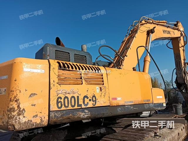 现代R505LC-7挖掘机的设备实拍-第2张实拍照片