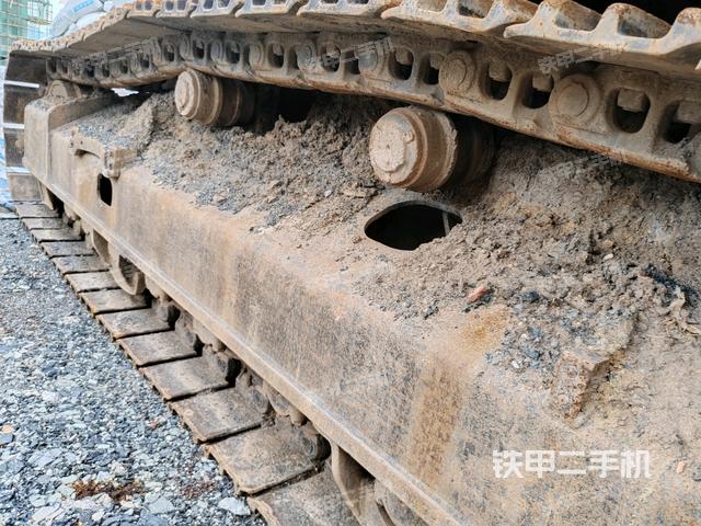 右驱动轮(行走机构) 右驱动轮(行走机构)
