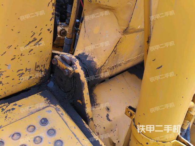 大臂根部?斜視(工作和回轉(zhuǎn)裝置) 大臂根部?斜視(工作和回轉(zhuǎn)裝置)