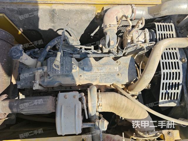 发动机室(上车部件) 发动机室(上车部件)