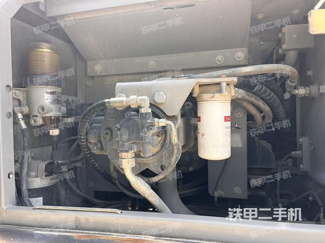 液压泵室(大件舱室) 液压泵室(大件舱室)