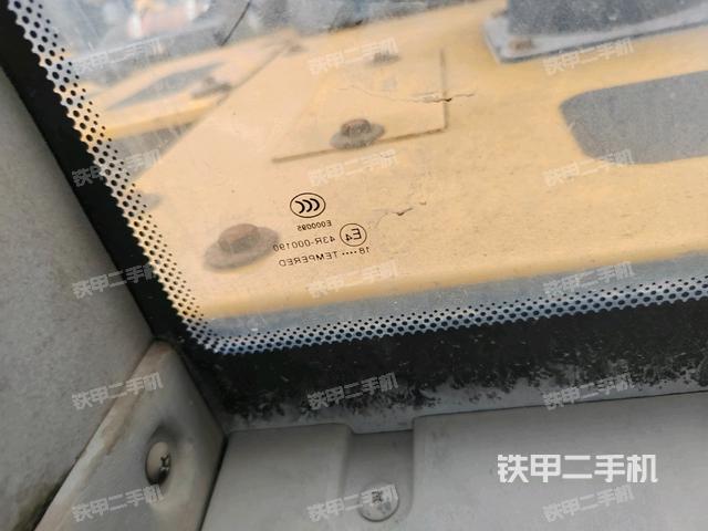 后窗玻璃角标(驾驶室部分) 后窗玻璃角标(驾驶室部分)