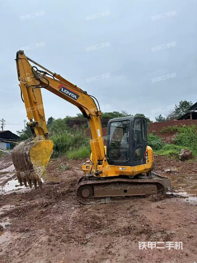 雷沃重工FR60挖掘機(jī)