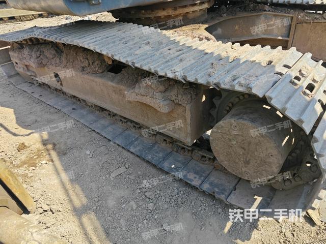 左侧履带整体 (行走机构) 左侧履带整体 (行走机构)