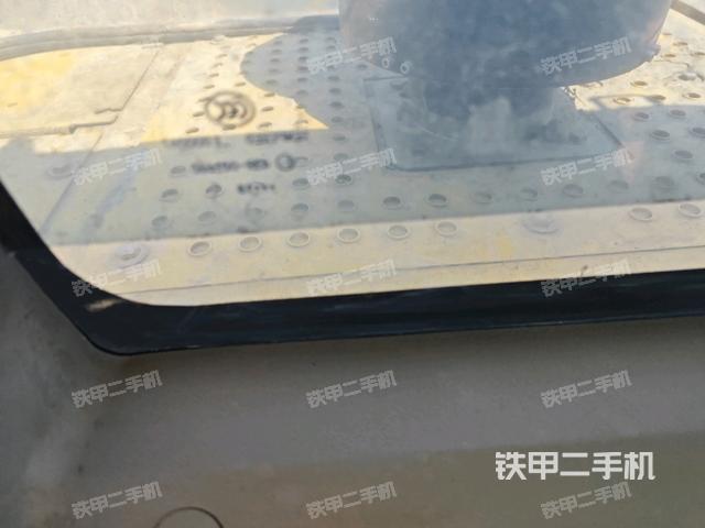 后窗玻璃角标(驾驶室部分) 后窗玻璃角标(驾驶室部分)