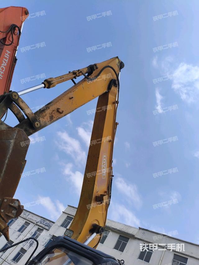 大臂整體?右側(cè)(工作和回轉(zhuǎn)裝置) 大臂整體?右側(cè)(工作和回轉(zhuǎn)裝置)