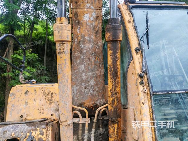 鏟斗右后整體（工作和回轉裝置）