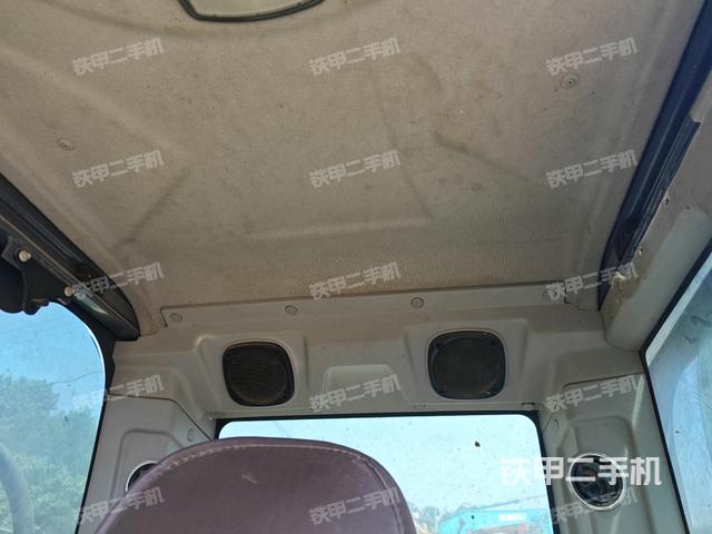 座椅后部(驾驶室部分) 座椅后部(驾驶室部分)