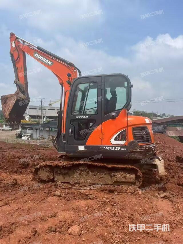 斗山DX55-9C挖掘機(jī)