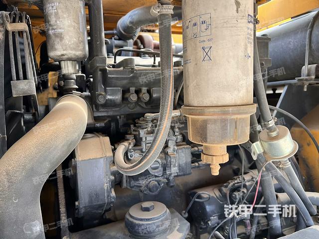 發(fā)動機整體俯視(整機外觀) 發(fā)動機整體俯視(整機外觀)