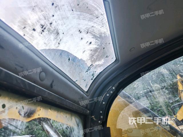 左后方玻璃角标（驾驶室部分）