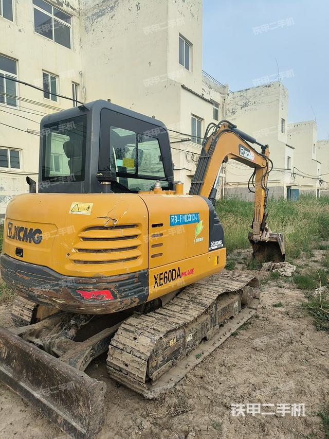 整机右后45°(整机外观) 整机右后45°(整机外观)