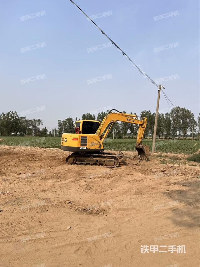 整機(jī)右后45°(整機(jī)外觀) 整機(jī)右后45°(整機(jī)外觀)