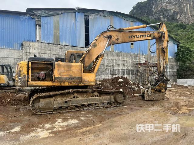 整机右后45°(整机外观) 整机右后45°(整机外观)