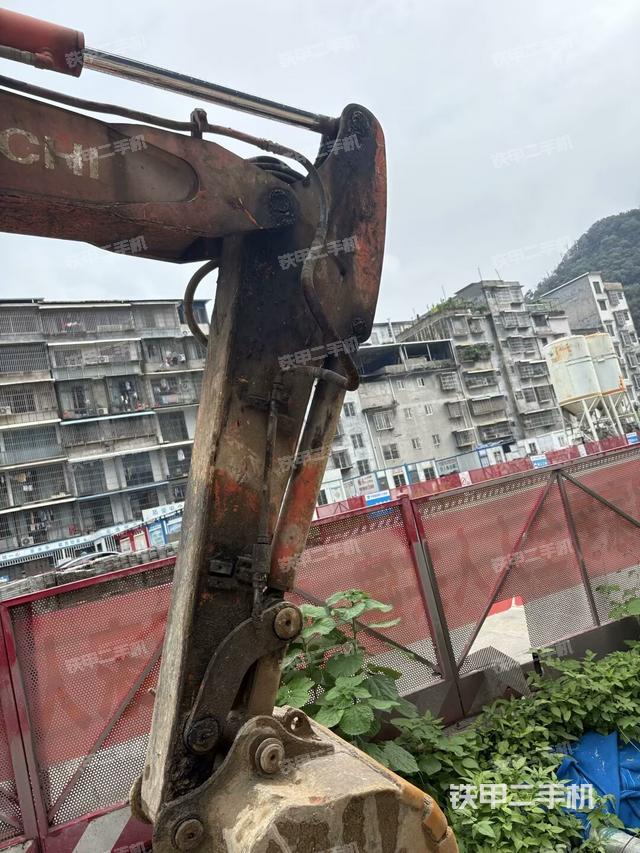小臂整體左后(工作和回轉(zhuǎn)裝置) 小臂整體左后(工作和回轉(zhuǎn)裝置)