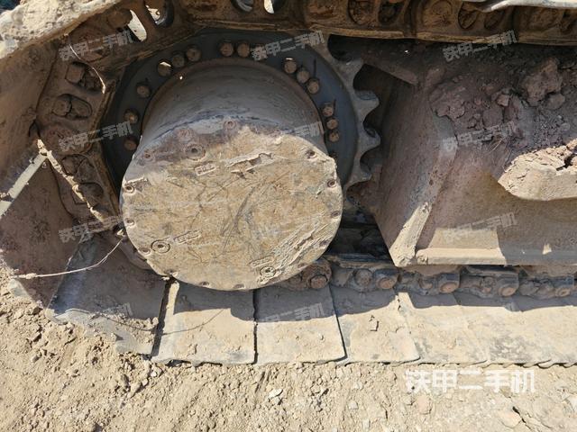 右驱动轮(行走机构) 右驱动轮(行走机构)