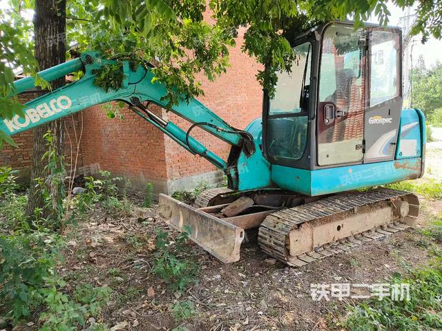 神鋼SK60-8挖掘機
