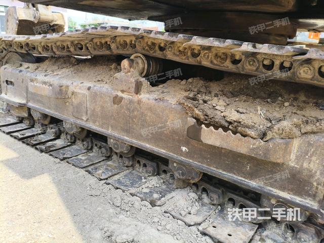 左侧履带整体 (行走机构) 左侧履带整体 (行走机构)