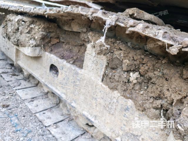 右驱动轮（行走机构）