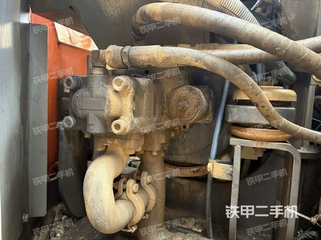 液壓泵室(大件艙室) 液壓泵室(大件艙室)