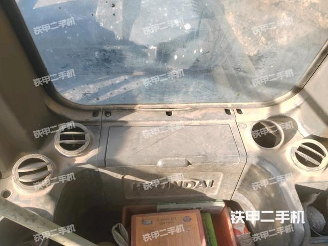 駕駛室左前45度（駕駛室部分）