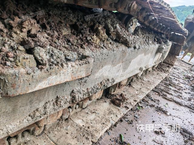 右側行走馬達蓋板（行走機構）