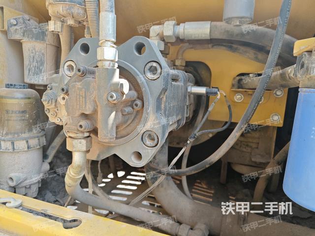 液压泵斜45 右(大件舱室) 液压泵斜45 右(大件舱室)