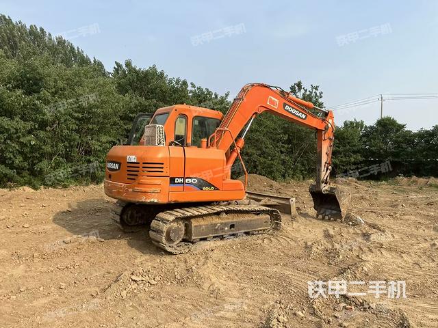 整机右后45°(整机外观) 整机右后45°(整机外观)