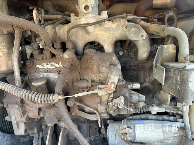 發(fā)動(dòng)機(jī)整體俯視(整機(jī)外觀) 發(fā)動(dòng)機(jī)整體俯視(整機(jī)外觀)