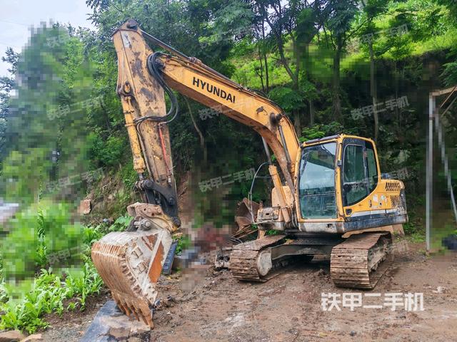 現(xiàn)代R150LC-9挖掘機(jī)