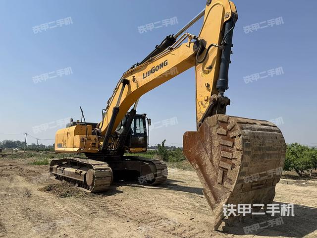 整機(jī)右后45°(整機(jī)外觀) 整機(jī)右后45°(整機(jī)外觀)