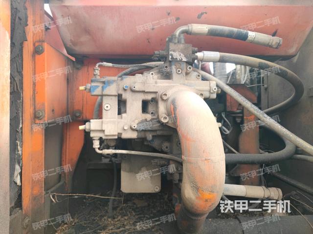 液壓泵室(大件艙室) 液壓泵室(大件艙室)