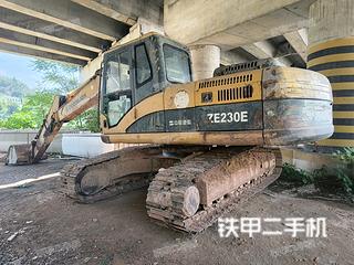 中联重科ZE230E挖掘机实拍图片