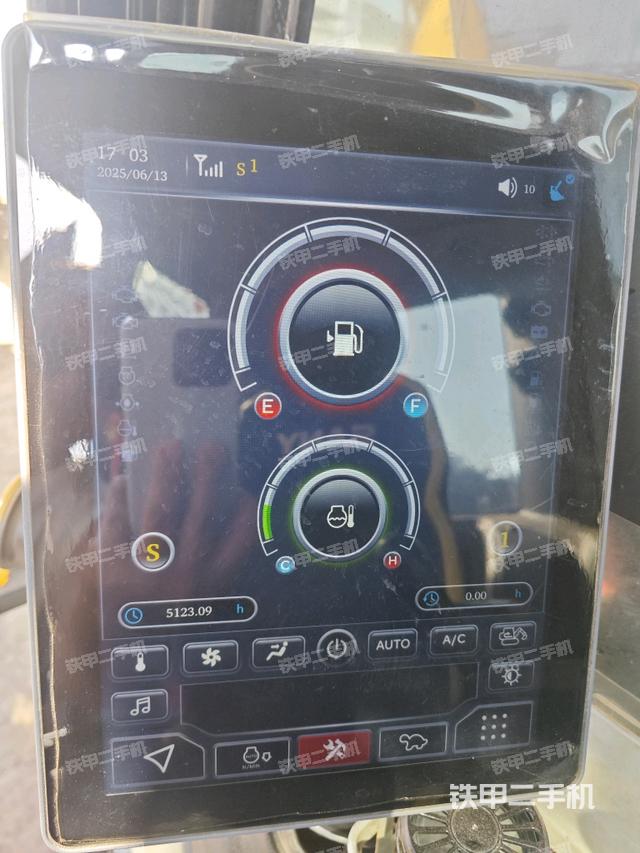 小时表(驾驶室部分) 小时表(驾驶室部分)