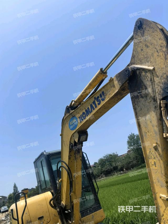 大臂整體?右側(cè)(工作和回轉(zhuǎn)裝置) 大臂整體?右側(cè)(工作和回轉(zhuǎn)裝置)