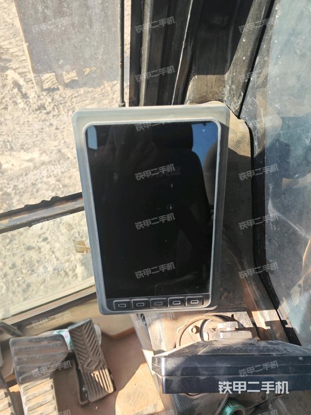 顯示屏?(駕駛室部分) 顯示屏?(駕駛室部分)