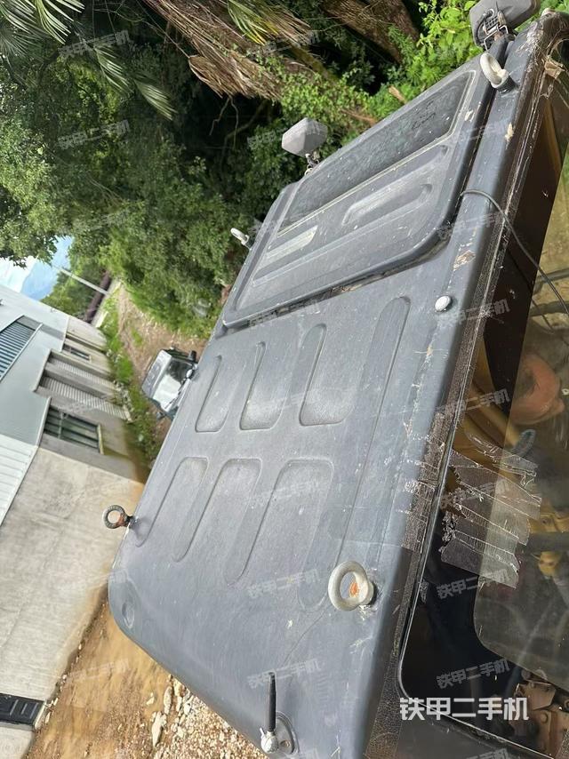 三一重工SY205C挖掘机的设备实拍-第6张实拍照片