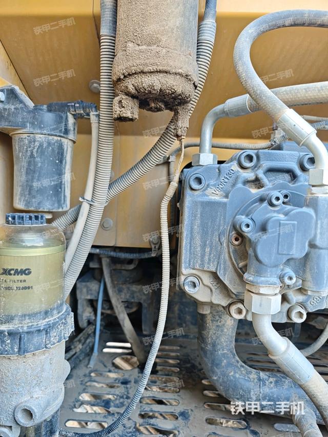 散热器正面(大件舱室) 散热器正面(大件舱室)