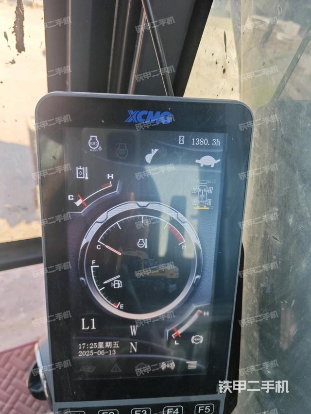 小時表(駕駛室部分) 小時表(駕駛室部分)