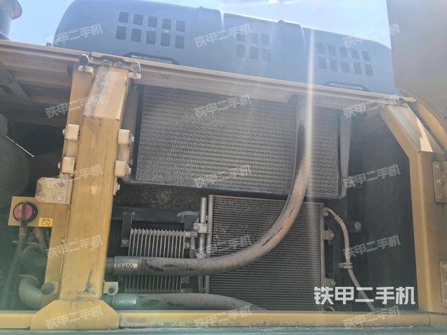 散热器正面(大件舱室) 散热器正面(大件舱室)