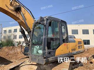 徐工XE215D挖掘機實拍圖片