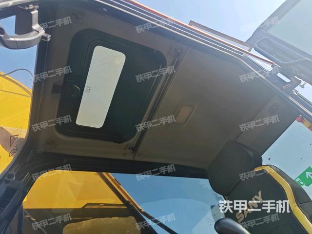 顶棚整体(驾驶室部分) 顶棚整体(驾驶室部分)