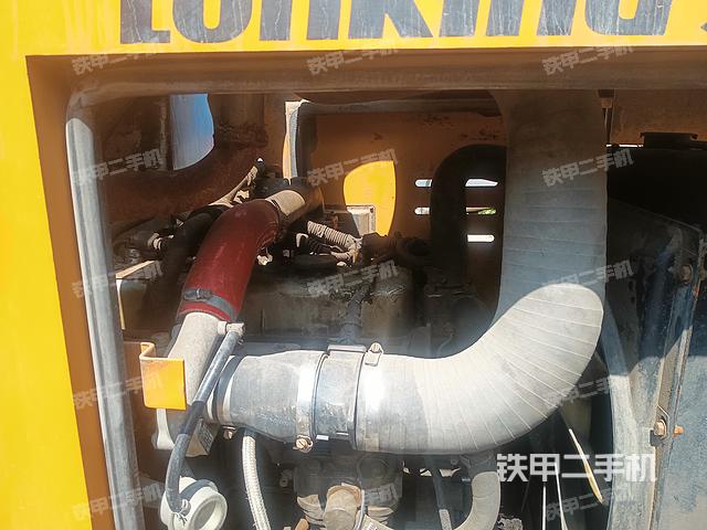 發(fā)動機(jī)右側(cè)(整機(jī)外觀及大件) 發(fā)動機(jī)右側(cè)(整機(jī)外觀及大件)