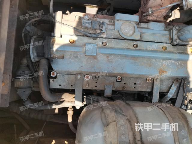 气门室盖螺丝特写(上车部件) 气门室盖螺丝特写(上车部件)