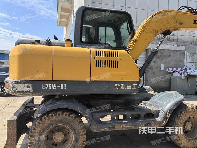 右前45(整機(jī)外觀) 右前45(整機(jī)外觀)