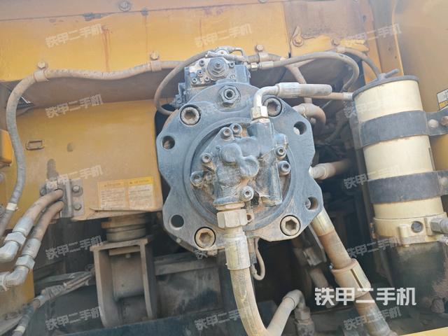 液壓泵斜45?左(大件艙室) 液壓泵斜45?左(大件艙室)